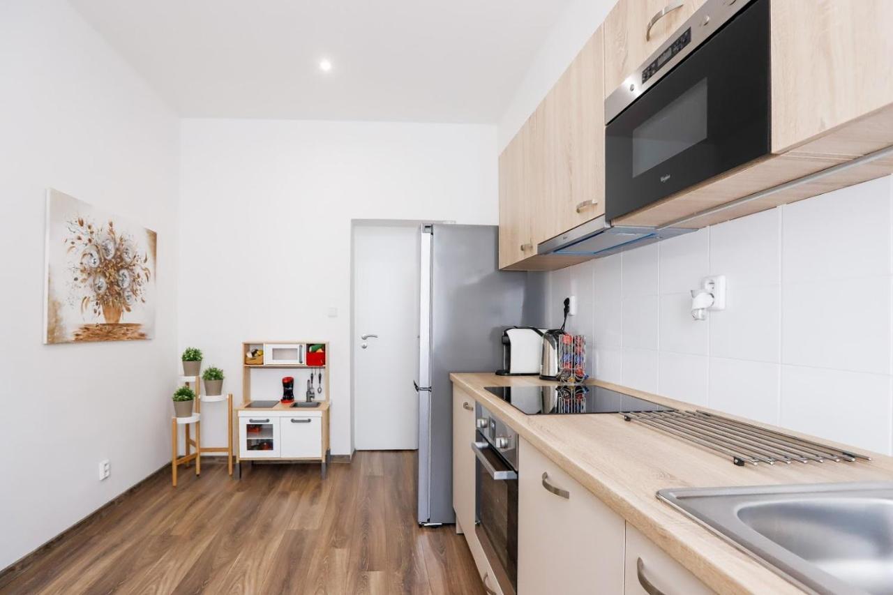 FAMILY Apartment in OSTRAVA Buitenkant foto