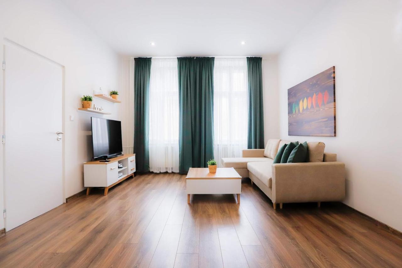 FAMILY Apartment in OSTRAVA Buitenkant foto