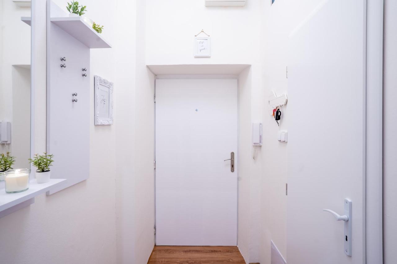 FAMILY Apartment in OSTRAVA Buitenkant foto