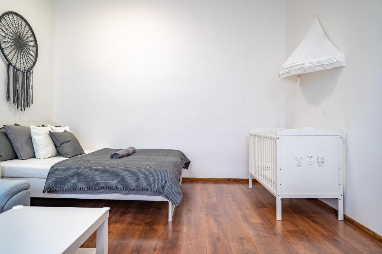 FAMILY Apartment in OSTRAVA Buitenkant foto