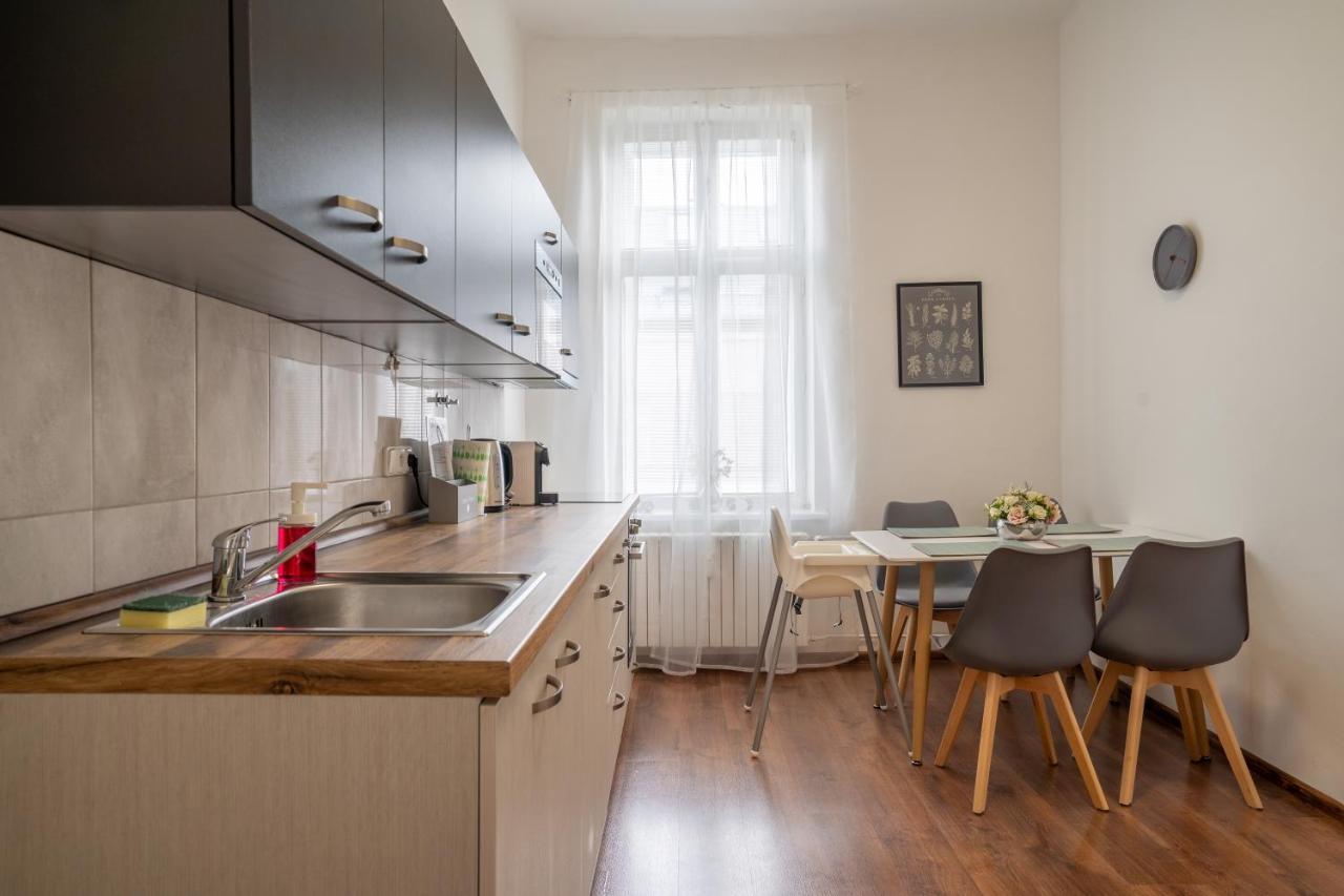 FAMILY Apartment in OSTRAVA Buitenkant foto